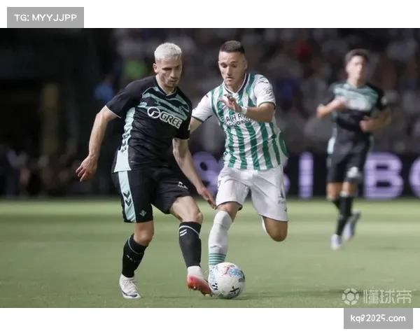 现场：莫利纽克斯球场因电力故障短暂中断比赛